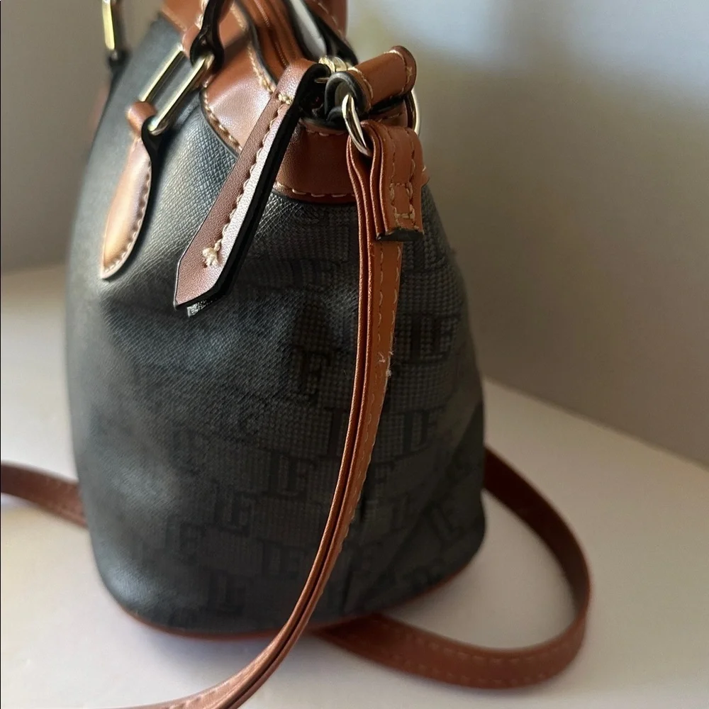 Chic London Fog Monogram Crossbody & Satchel Handbag
